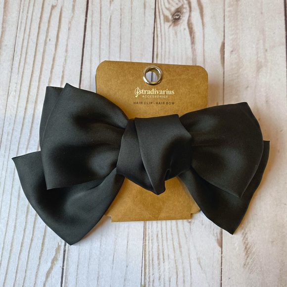 Accessories - Hair clip with satin bow in black